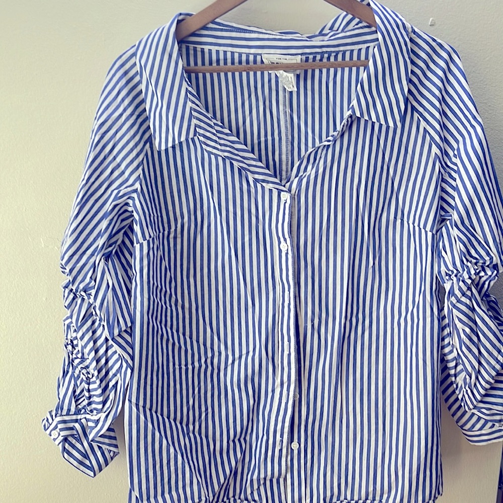 For the republic size:S Blue stripped shirt.
